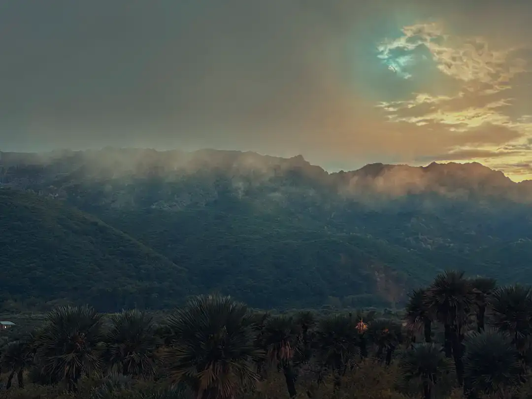 Dramatic sunset over Papagayos mountains